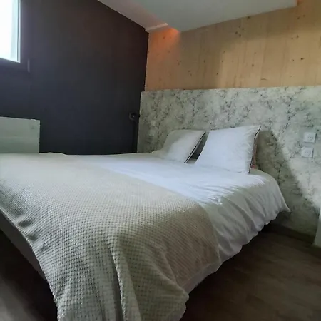 Chalet Moderne 1 Entre Evasion Design Et Nature Ruynes-en-Margeride